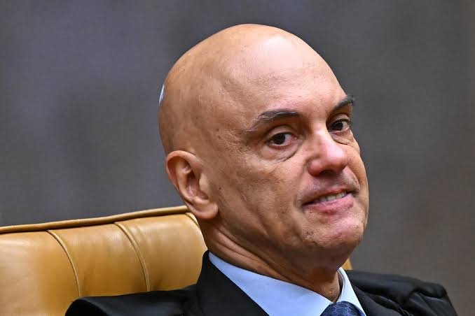 Pressão internacional aumenta sobre Moraes: eurodeputados pedem à UE análise de possíveis sanções”