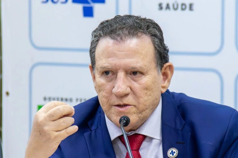 Pressão aumenta no Planalto e assessor de Lula é aconselhado a deixar o cargo após caso dos presentes