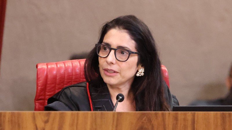 ESTELA ARANHA: QUEM É A MINISTRA DO TSE QUE DECIDIU SOBRE A CADEIRA VAZIA DE LULA NO DEBATE DA GLOBO