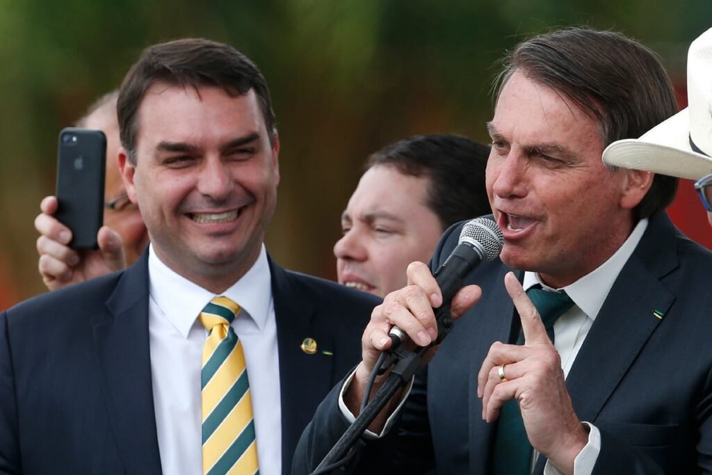 PESQUISA BTG/NEXUS MOSTRA FLÁVIO BOLSONARO COM 52% DOS VOTOS VÁLIDOS CONTRA 48% DE LULA NO SEGUNDO TURNO